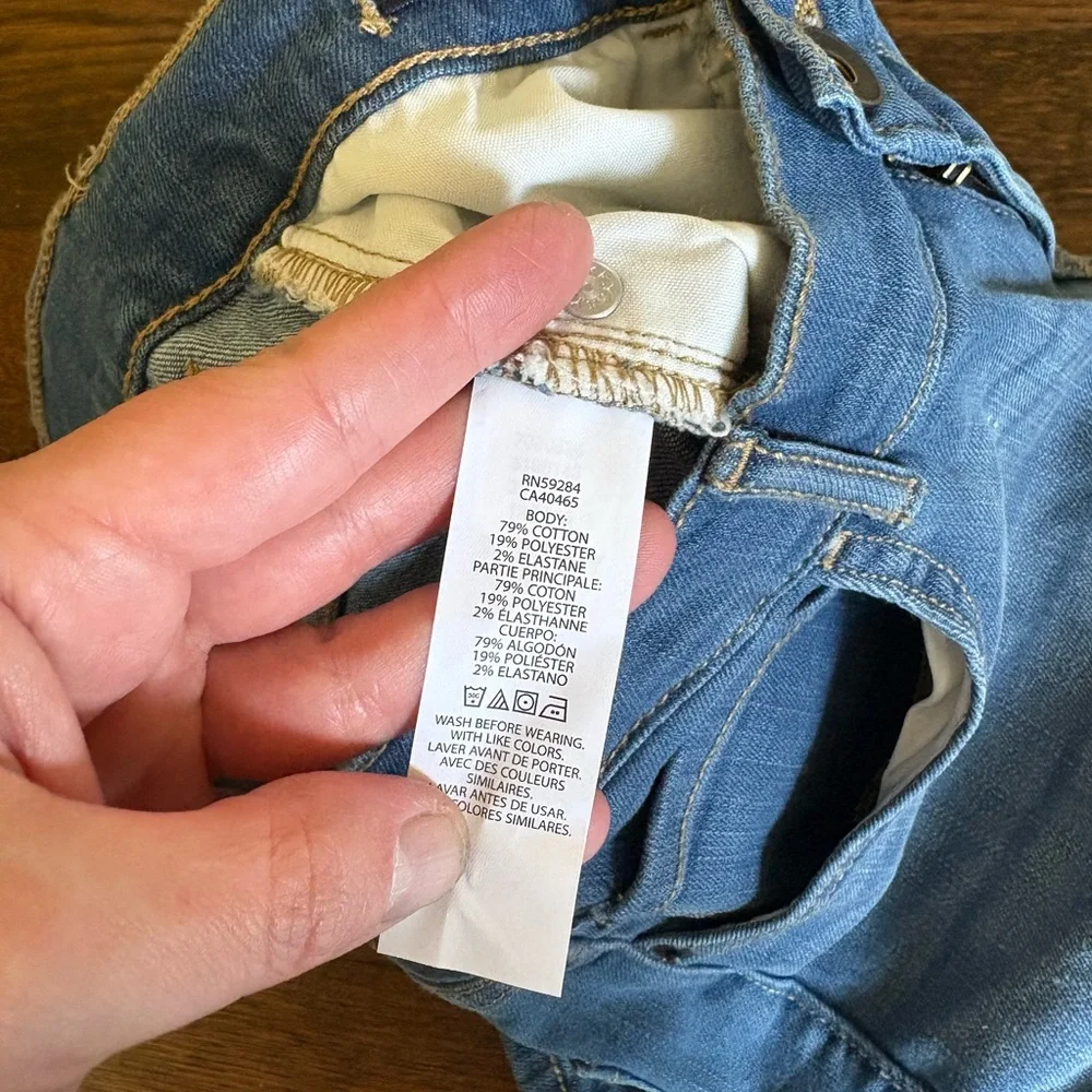 The children’s place NWT boys denim shorts